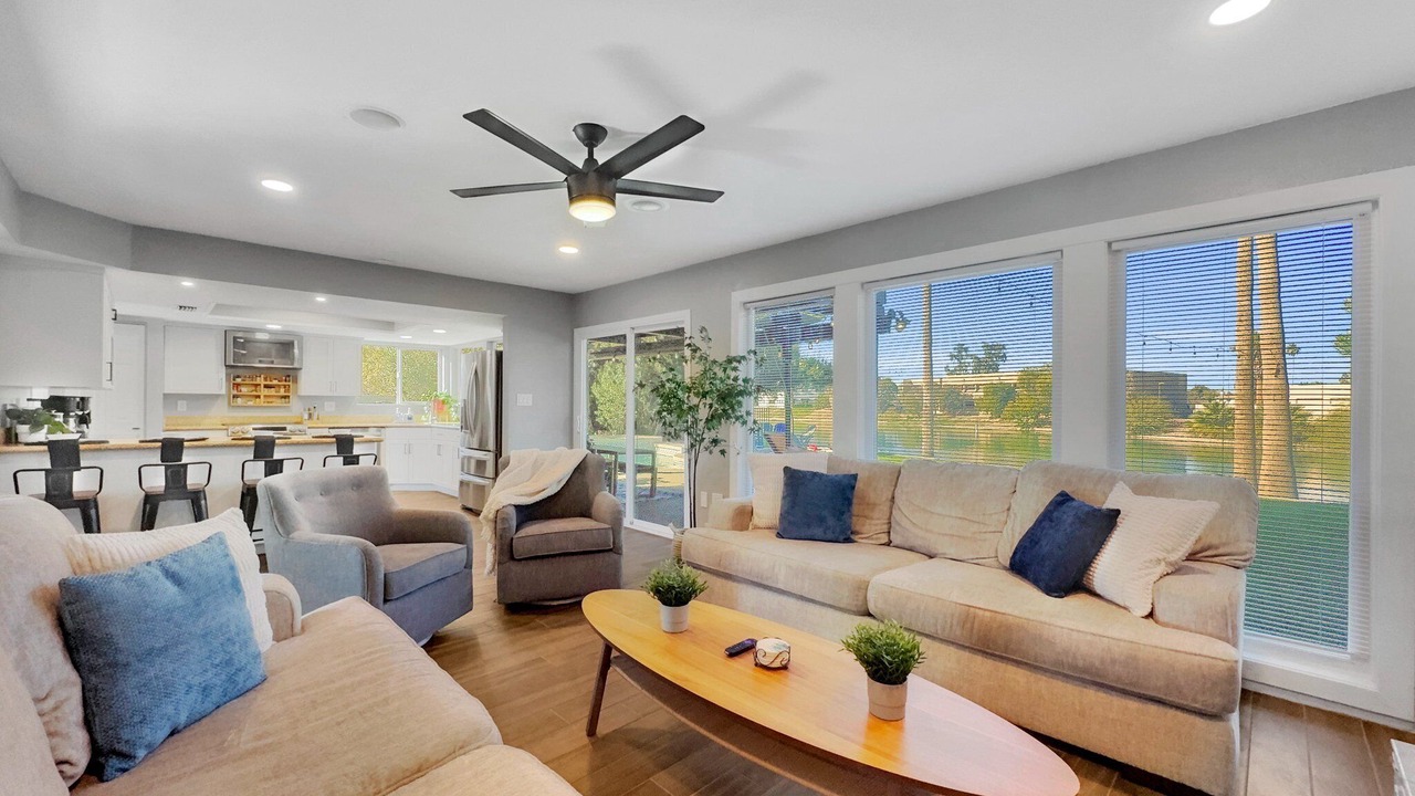Photo of Livingroom in Dobson Ranch