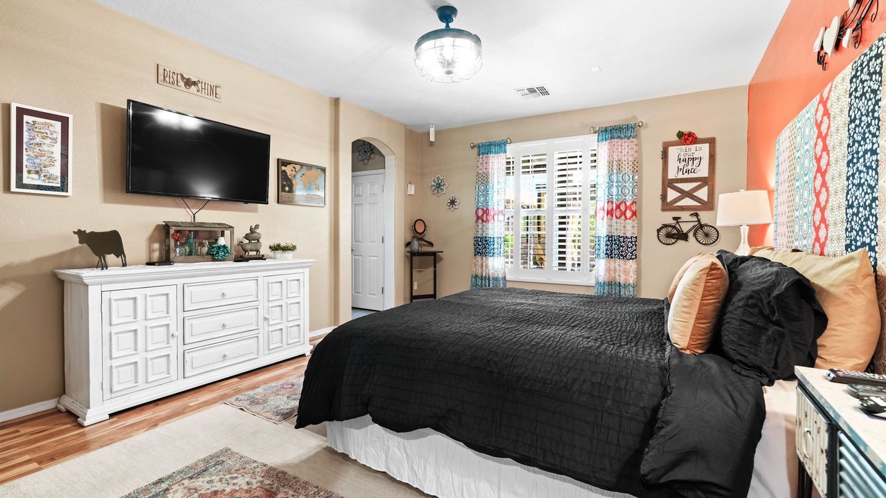 Photo of Bedroom in Glenmont Estates