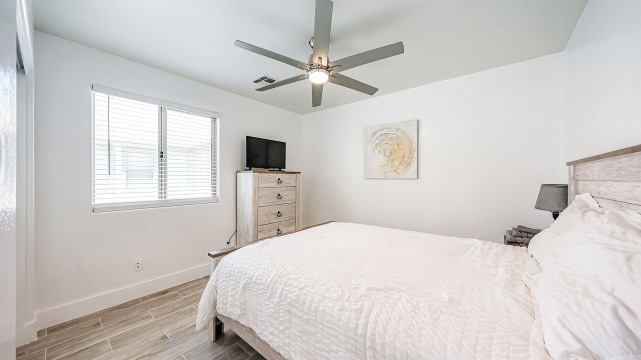 Photo of Bedroom in Rovey Farm Estates