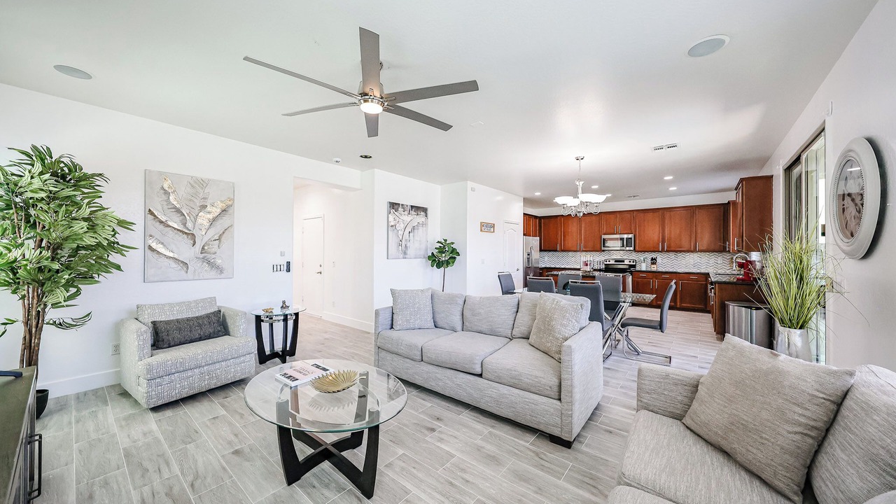 Photo of Livingroom in Rovey Farm Estates