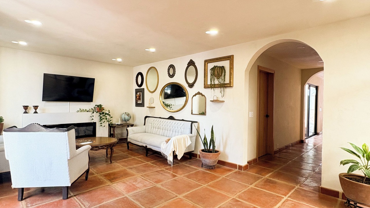Photo of Livingroom in Tesistan