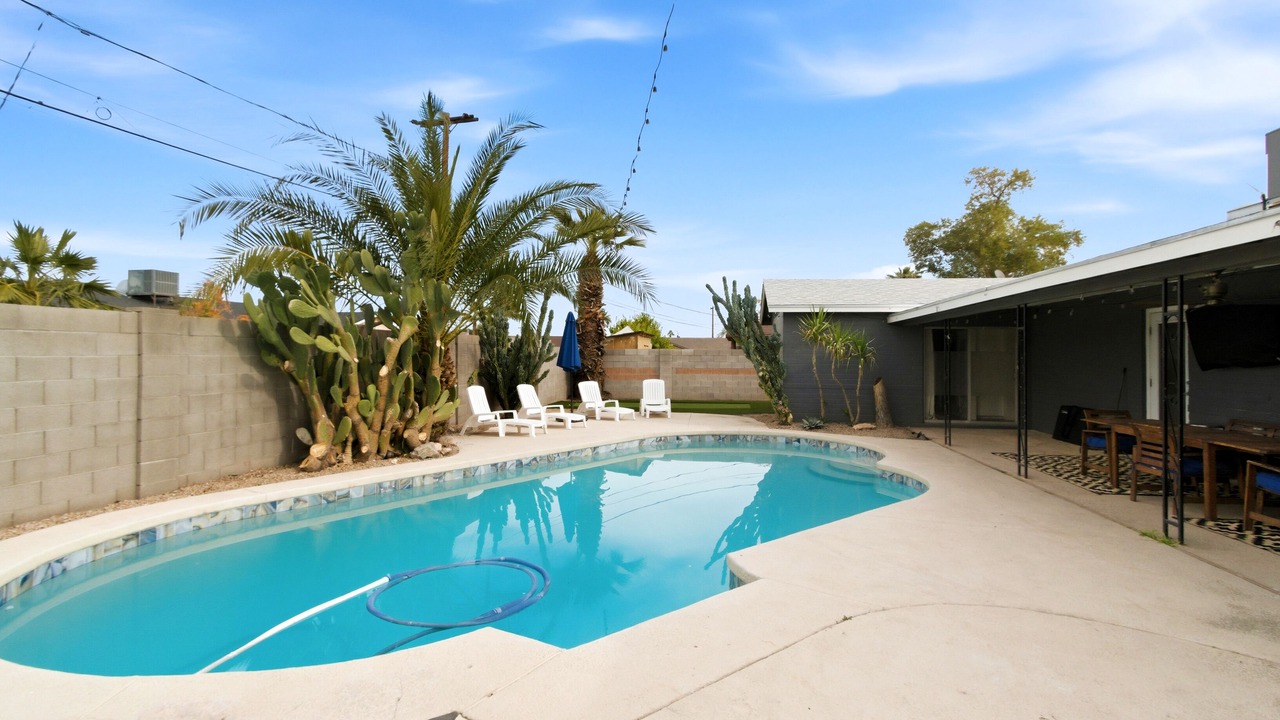 Photo of Outdoor in New Papago Parkway