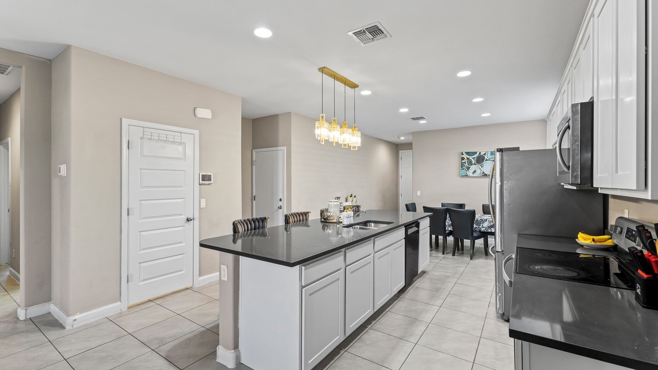 Photo of Kitchen in Rogers Ranch