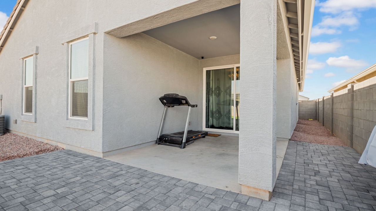 Photo of Patio Balcony in Rogers Ranch