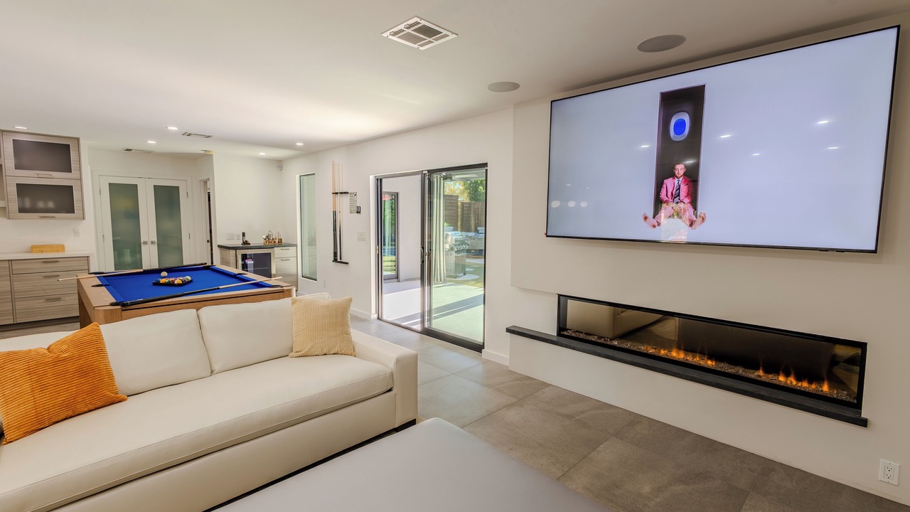 Photo of Livingroom in Raskin Estates