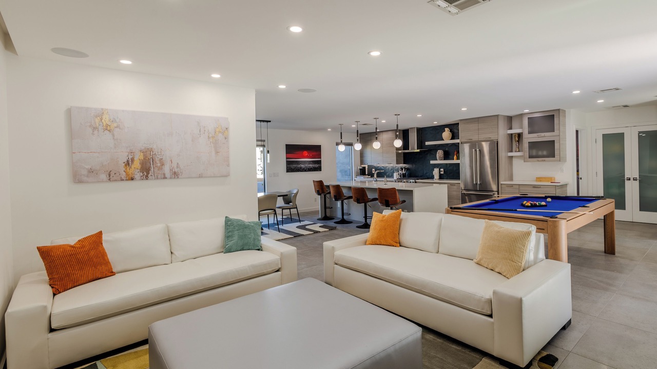 Photo of Livingroom in Raskin Estates