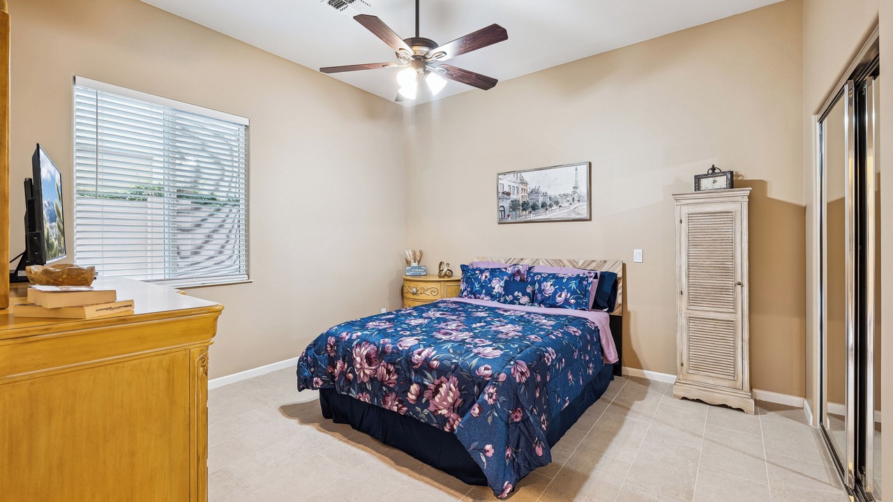 Photo of Bedroom in Val Vista Lakes