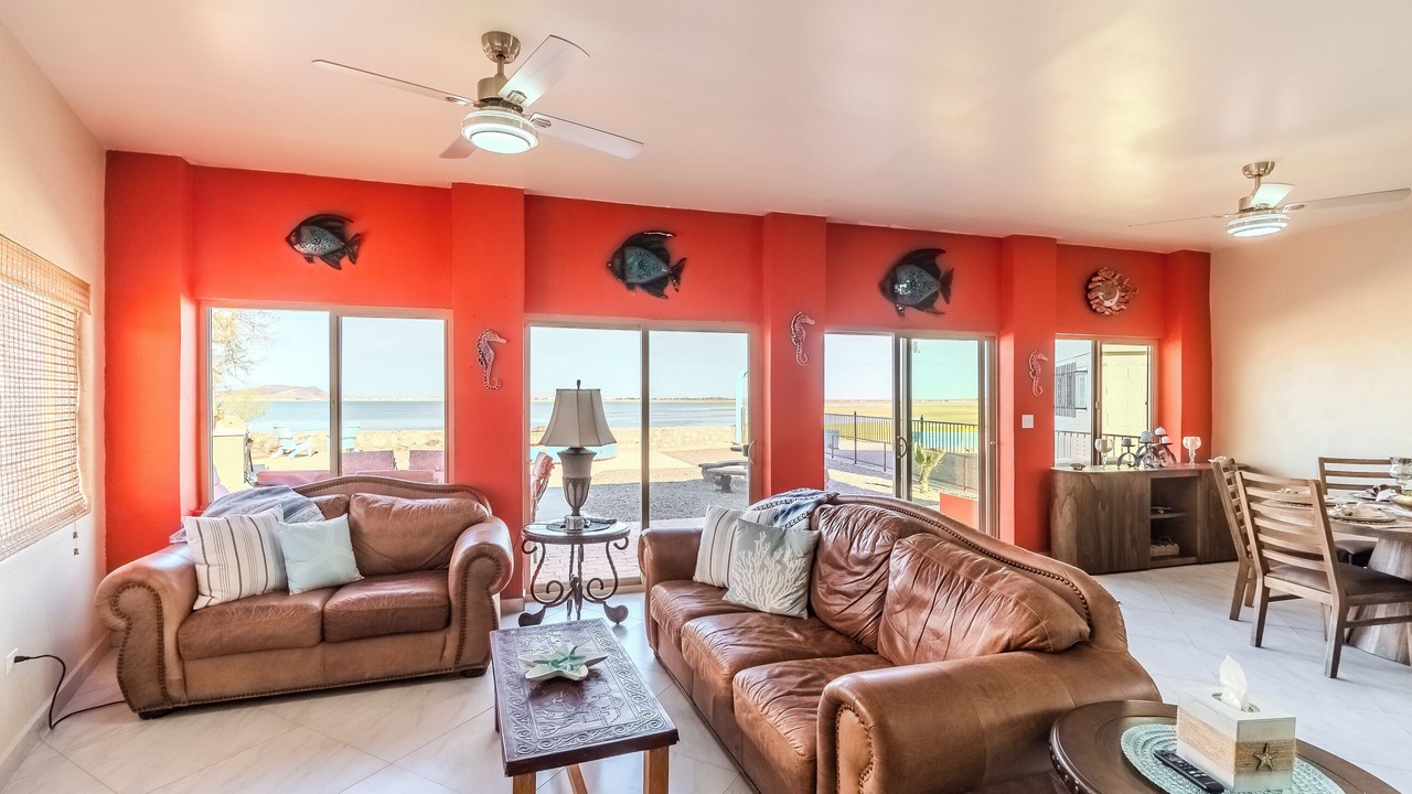 Photo of Livingroom in Cholla Bay