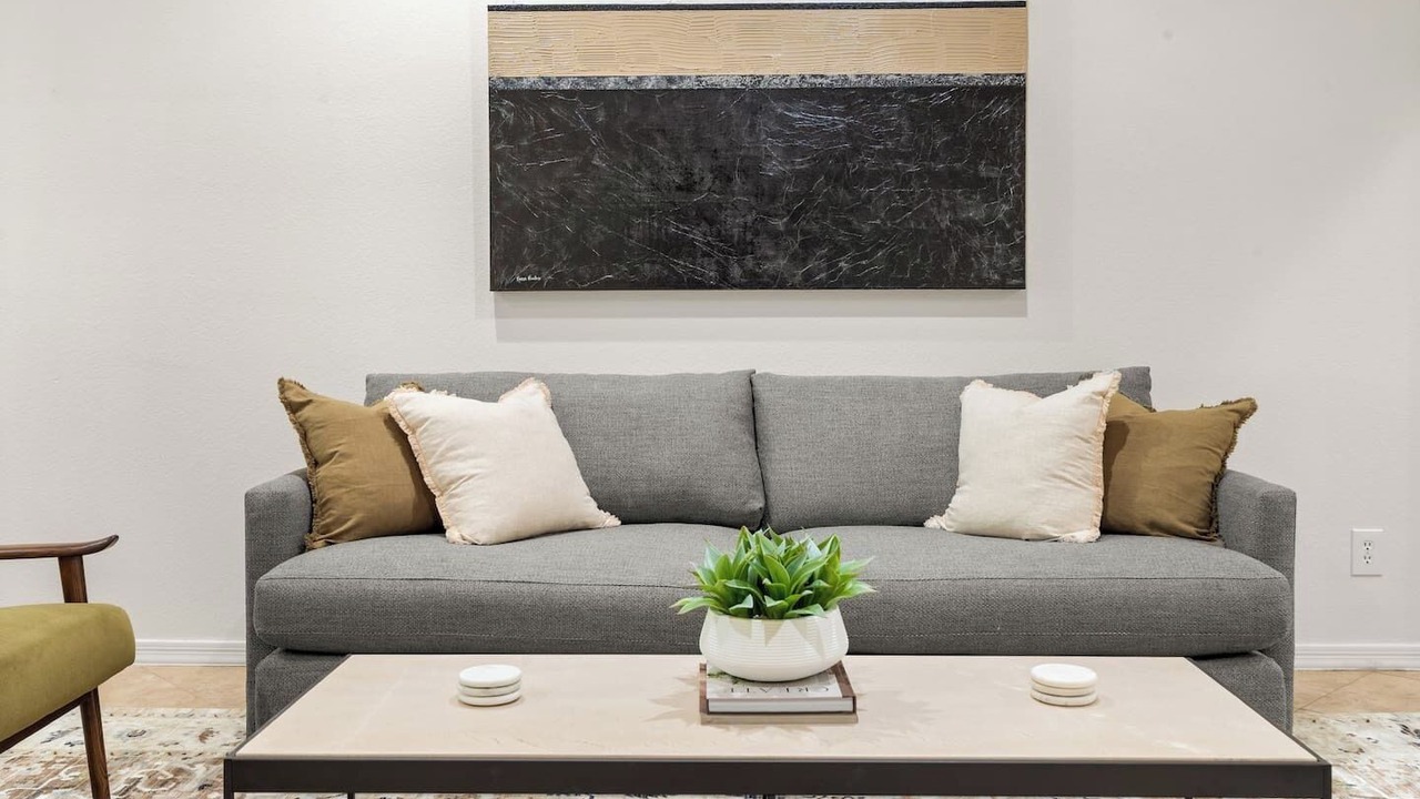 Photo of Livingroom in Kierland