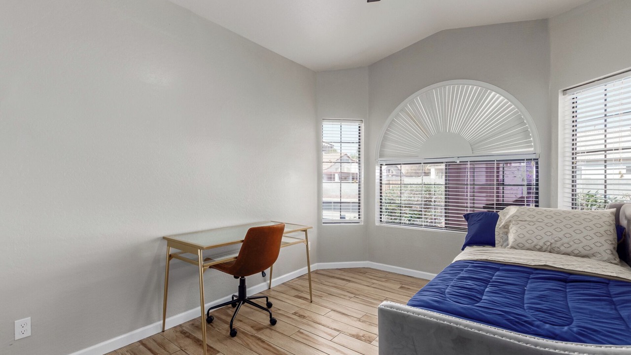 Photo of Bedroom in South Mountain