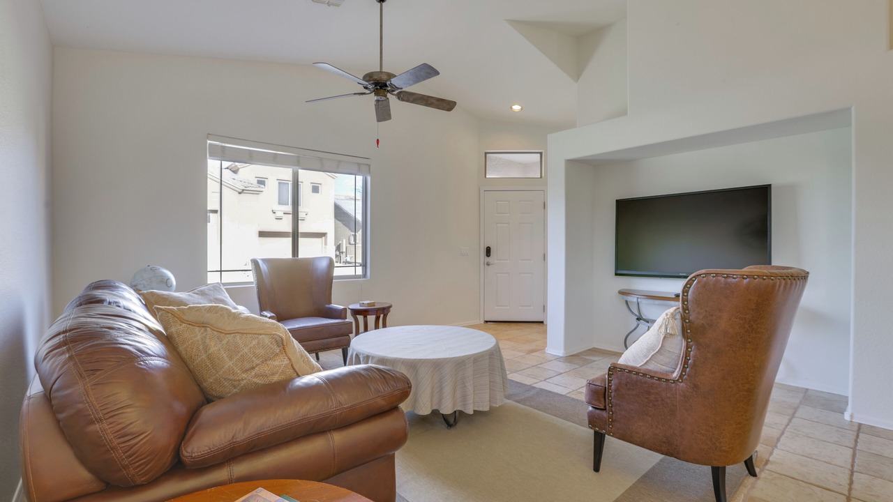 Photo of Livingroom in Tatum Ranch