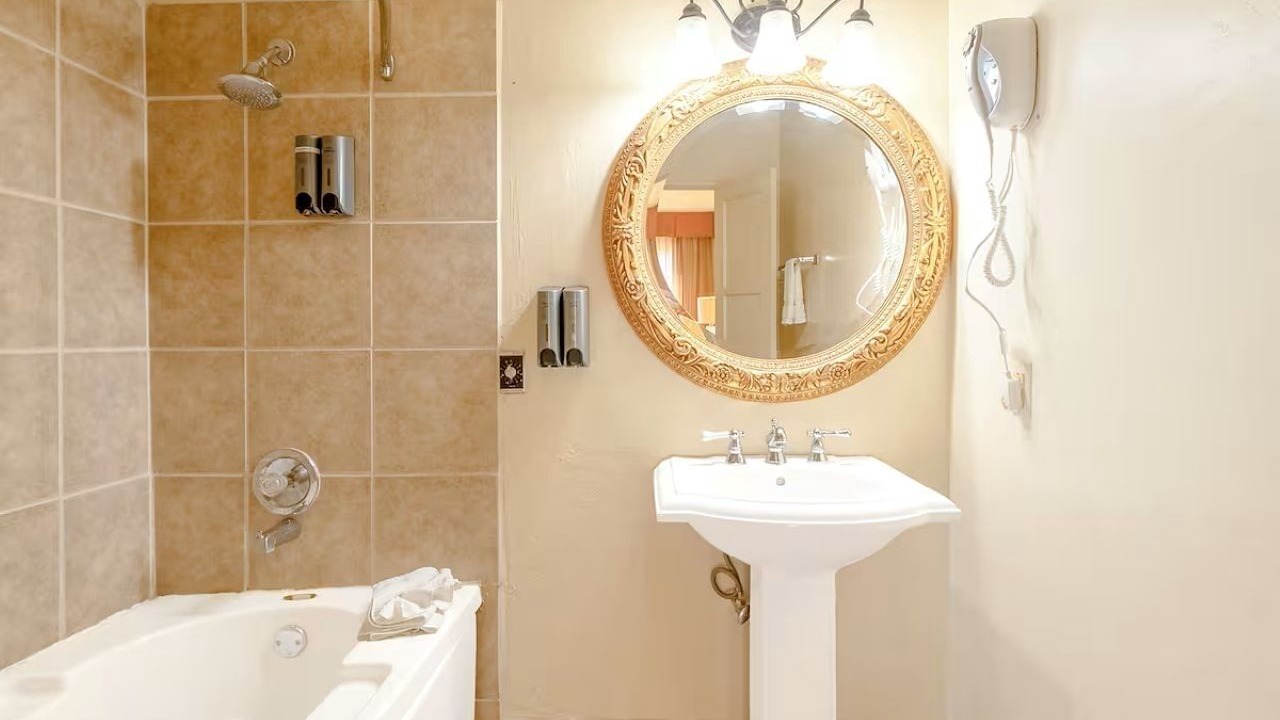 Photo of Bathroom in Yuma Townsite
