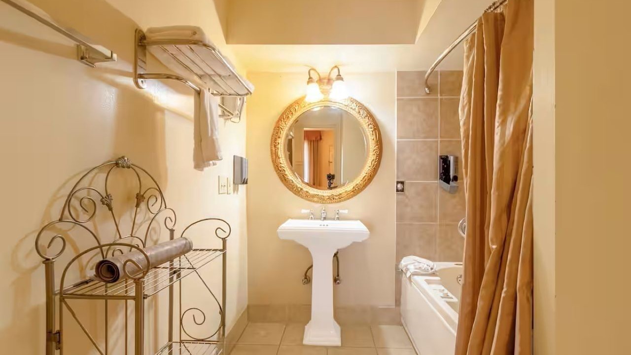 Photo of Bathroom in Yuma Townsite