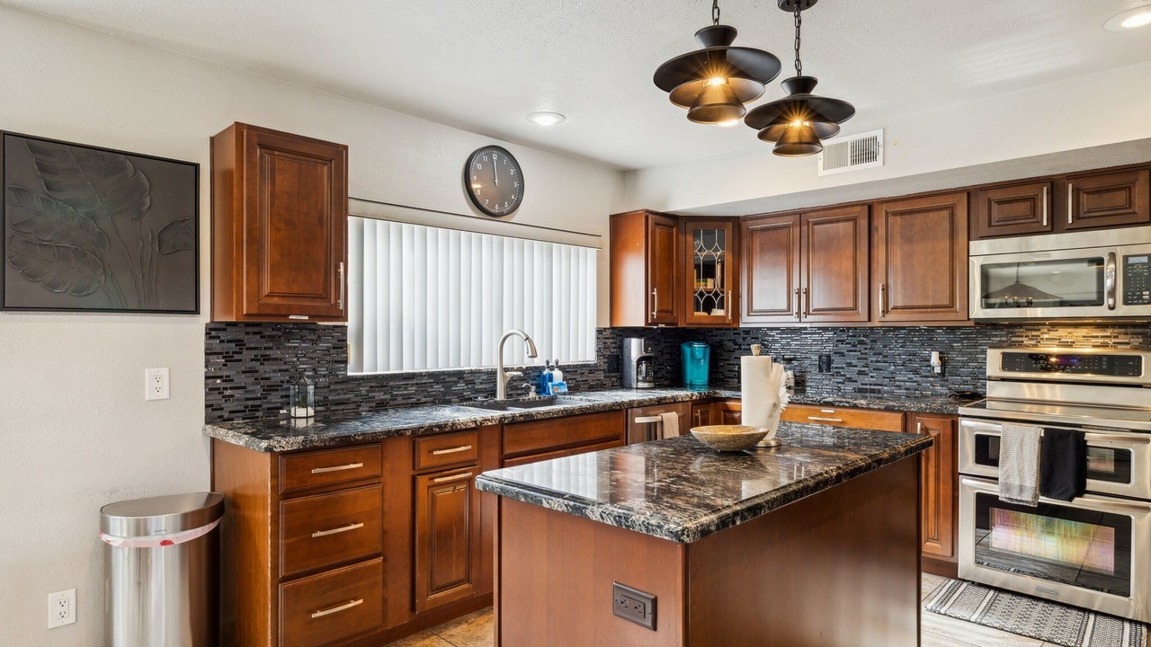 Photo of Others in La Tierra Estates