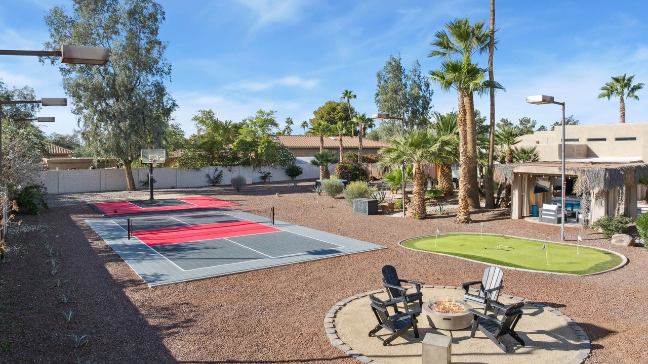 Photo of Others in La Tierra Estates