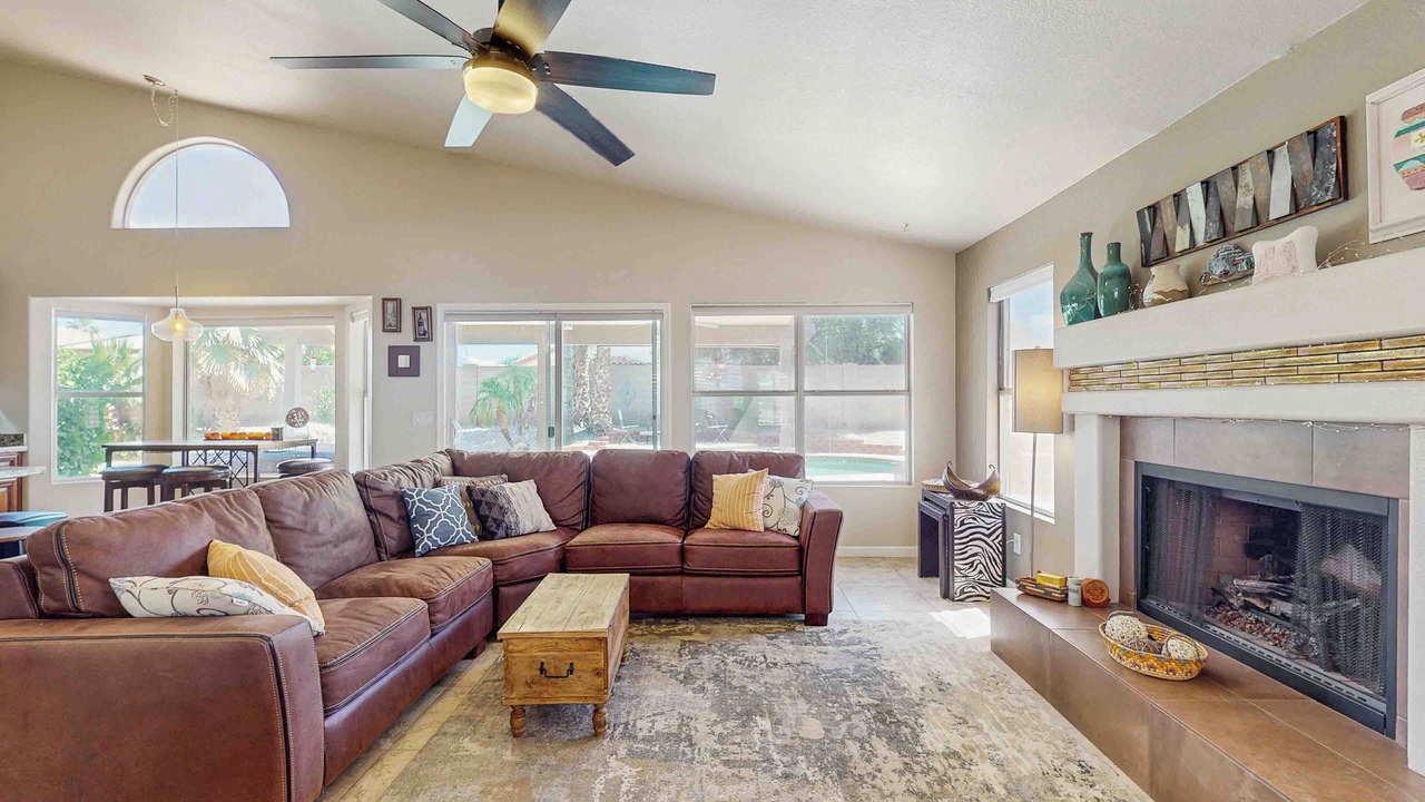 Photo of Livingroom in Avondale