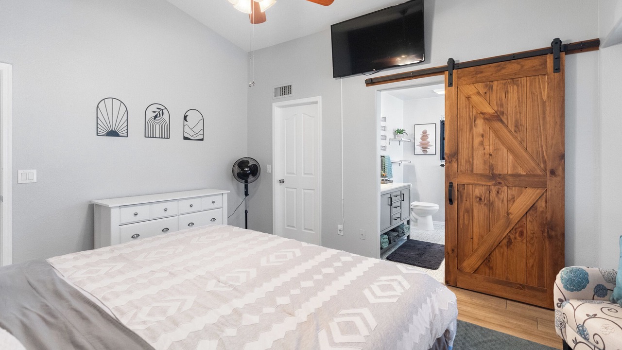 Photo of Bedroom in Avondale