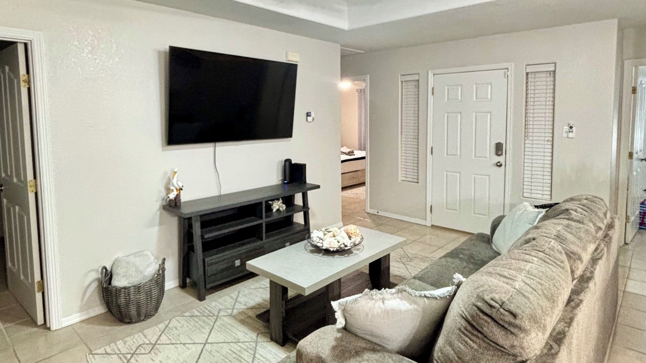Photo of Livingroom in Laguna Vista