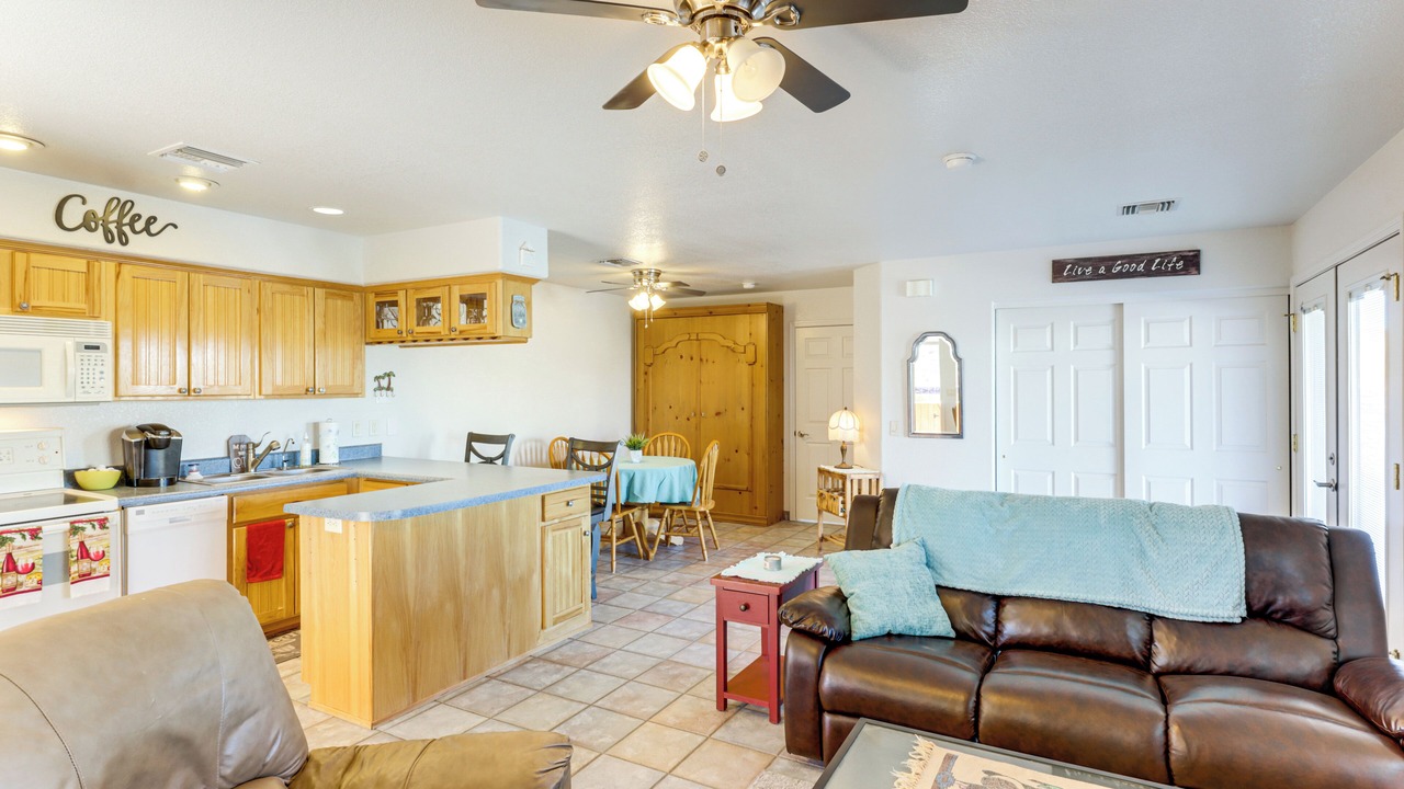 Photo of Livingroom in Foothills