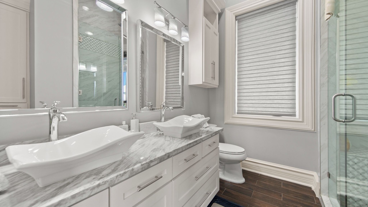 Photo of Bathroom in The Shores