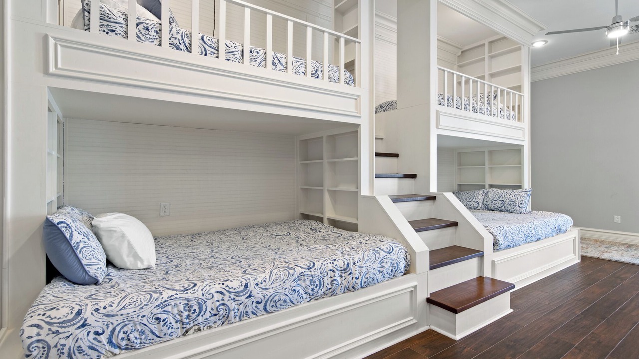 Photo of Bedroom in The Shores
