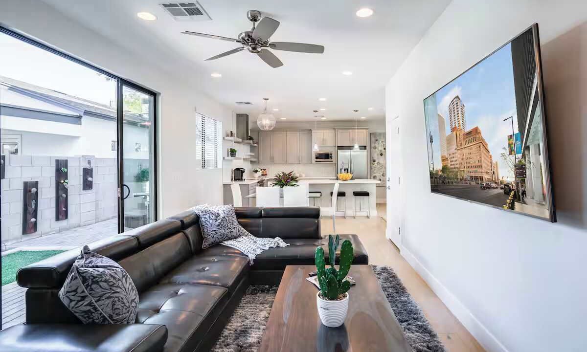 Photo of Livingroom in Coronado