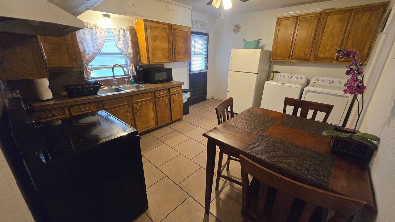 Photo of Kitchen in Edinburg