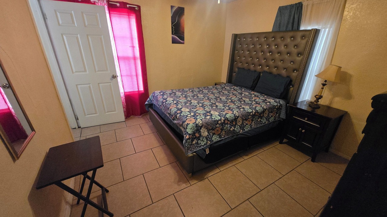 Photo of Bedroom in Edinburg