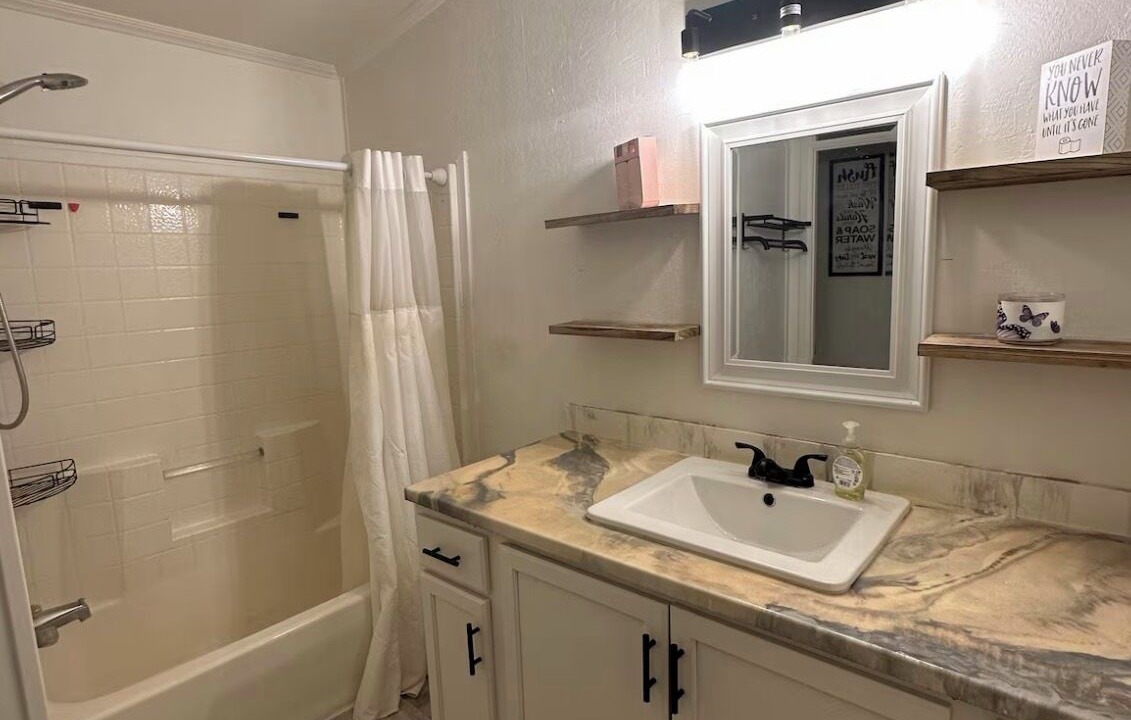 Photo of Bathroom in Quartzsite