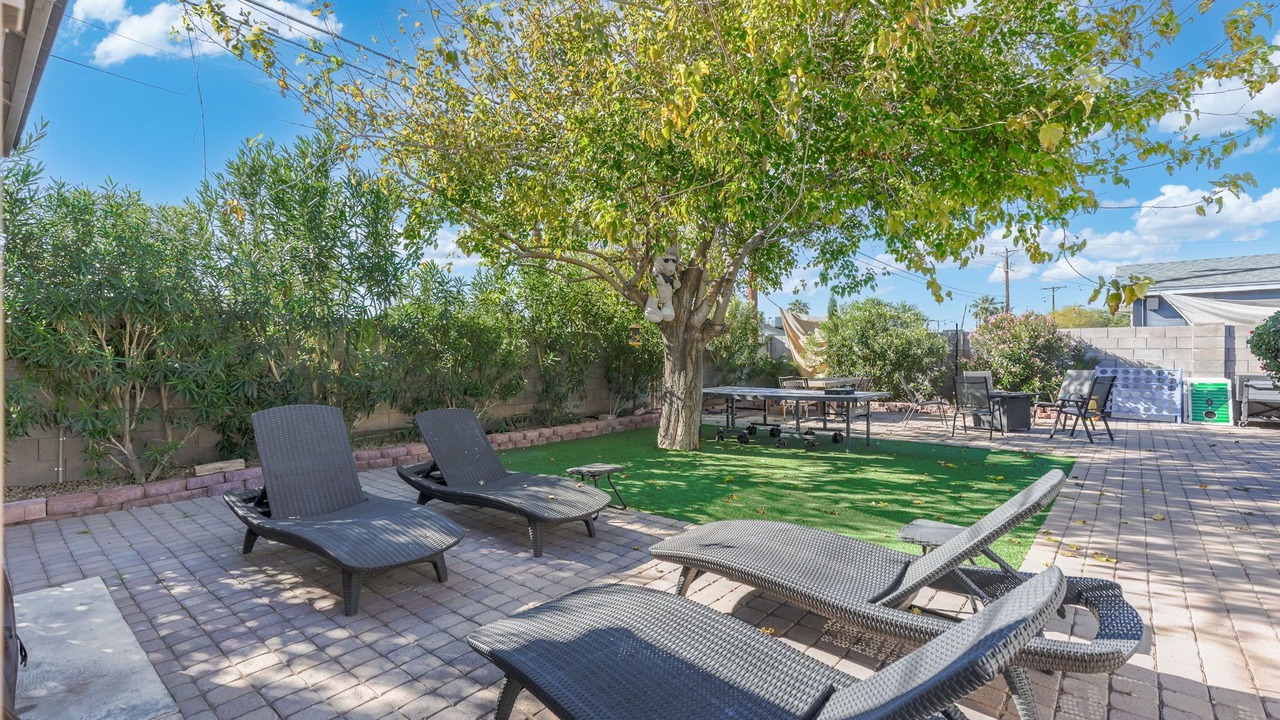Photo of Patio Balcony in Papago Parkway