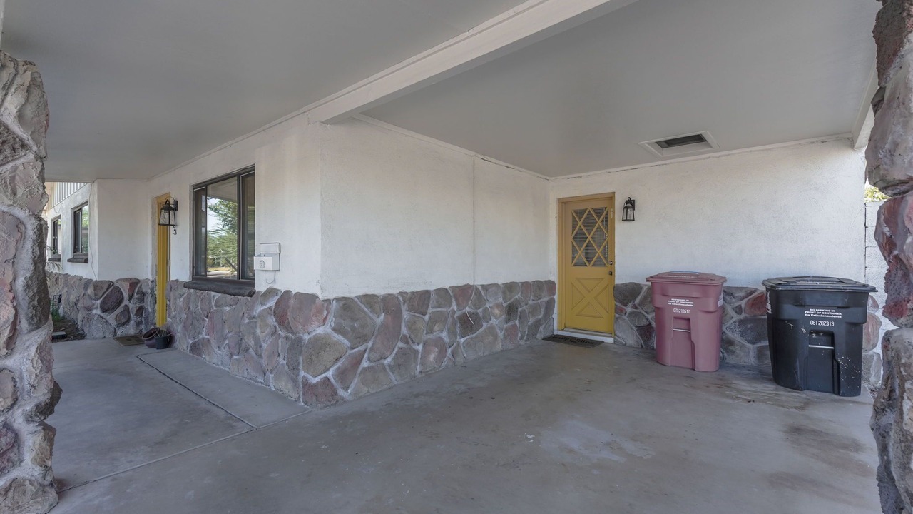 Photo of Patio Balcony in Papago Parkway