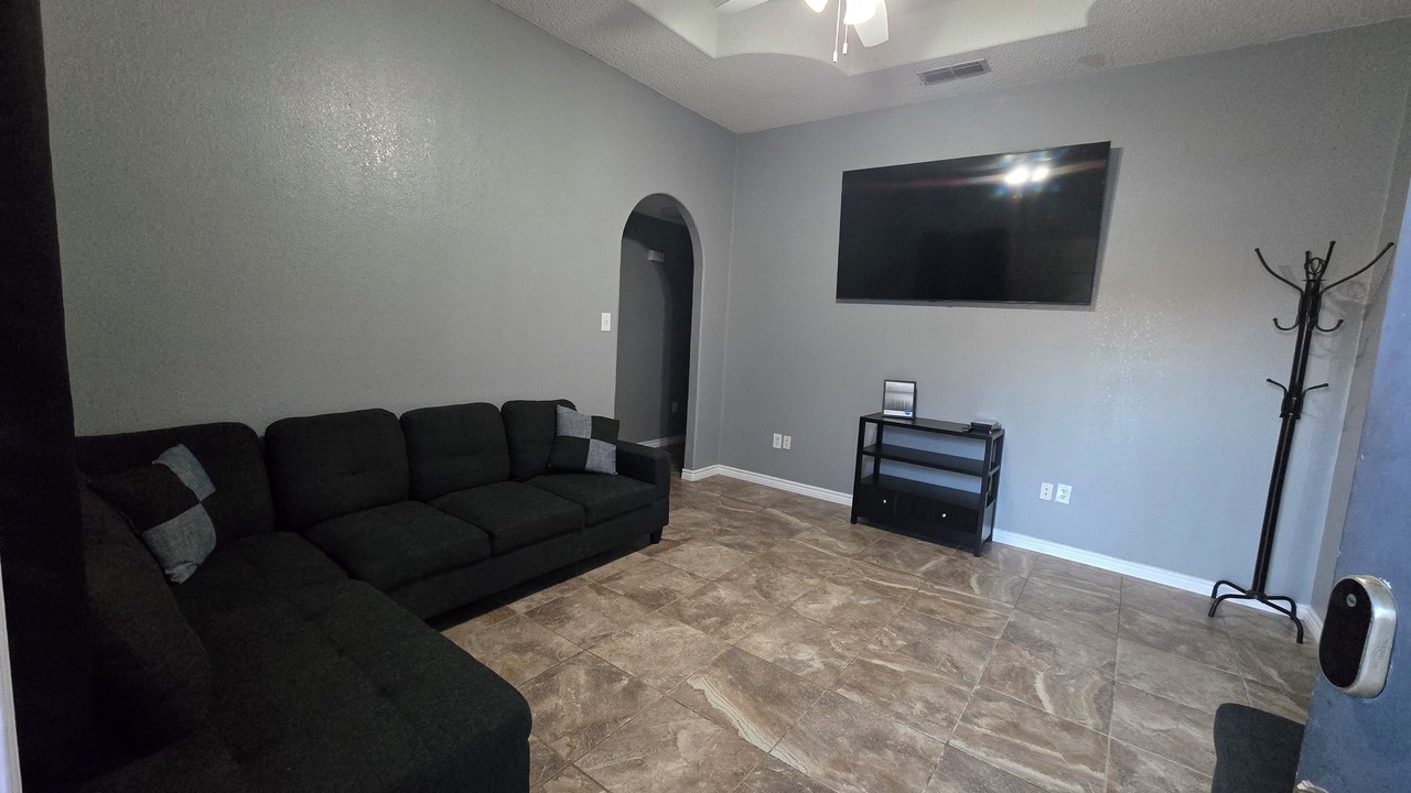 Photo of Livingroom in Brownsville