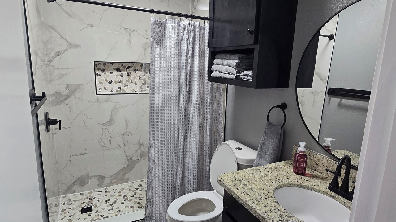 Photo of Bathroom in Brownsville