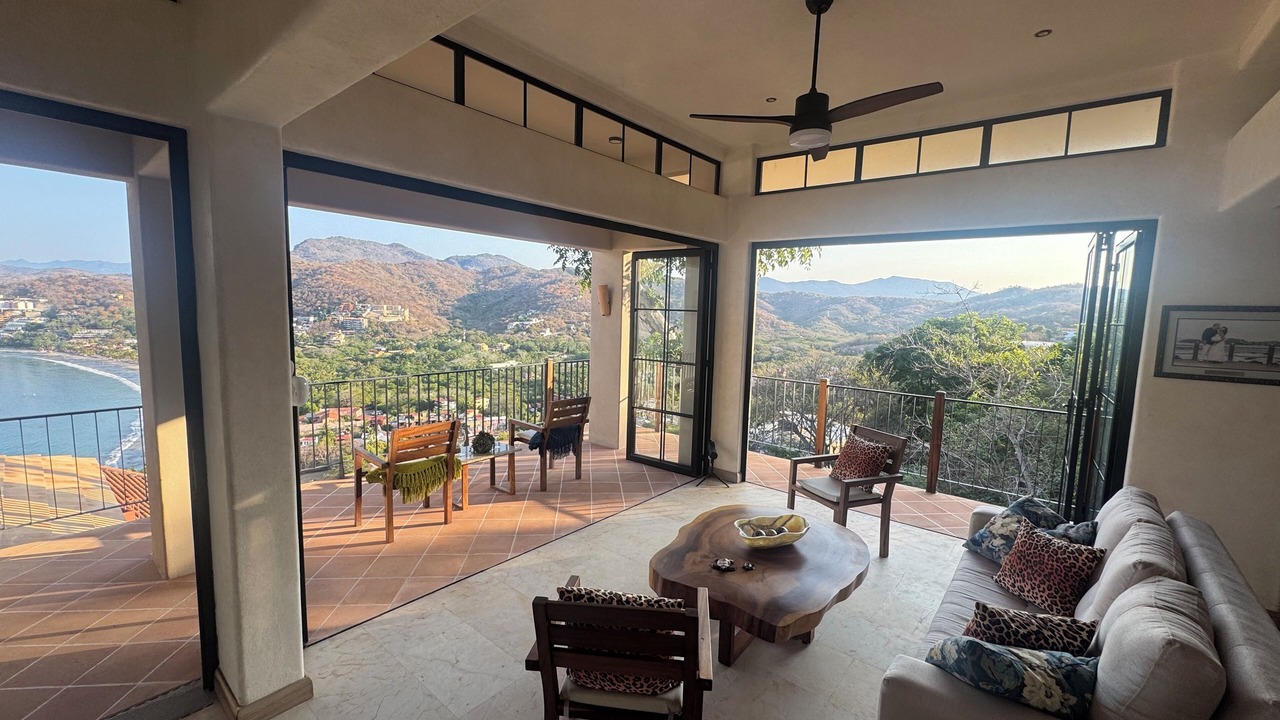 Photo of Livingroom in Playa Las Gatas