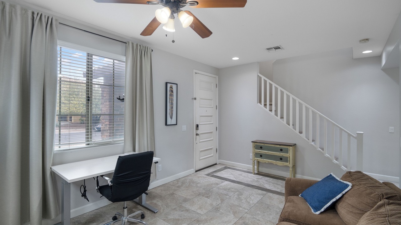 Photo of Livingroom in Glendale