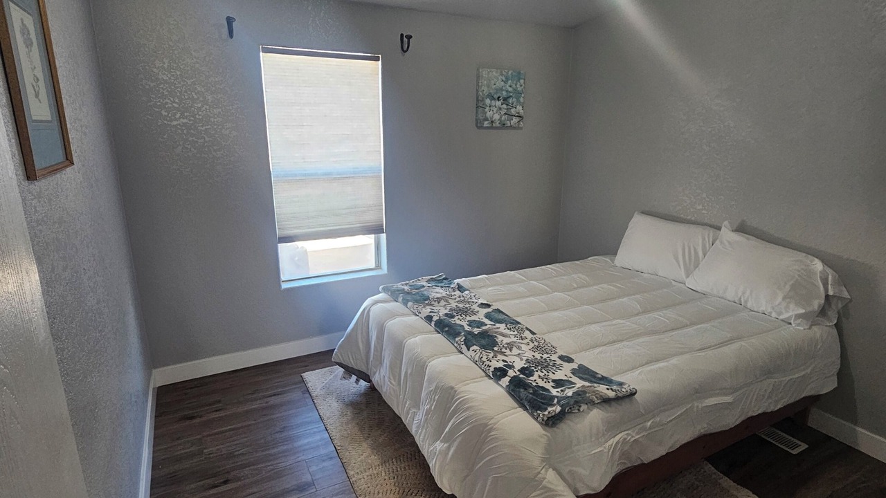 Photo of Bedroom in Tonopah