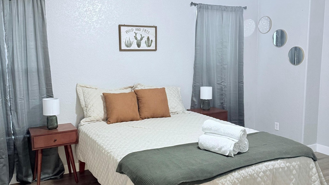Photo of Bedroom in Tonopah