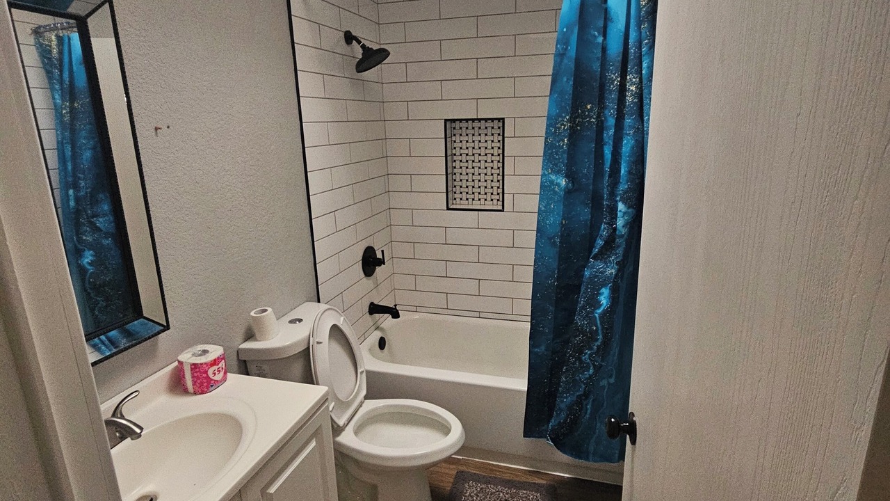Photo of Bathroom in Tonopah