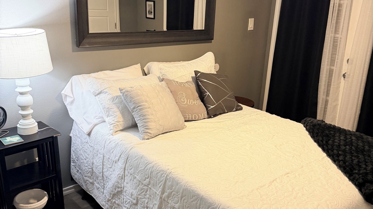 Photo of Bedroom in Brownsville