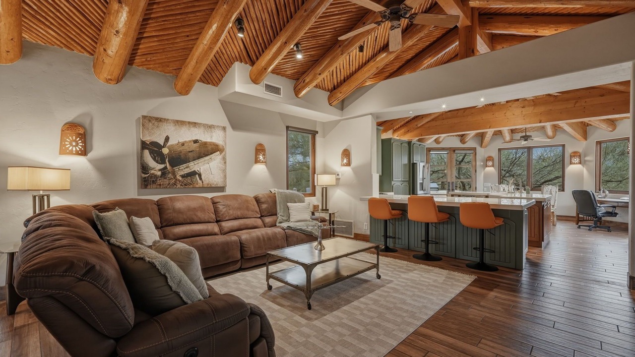 Photo of Livingroom in Carefree