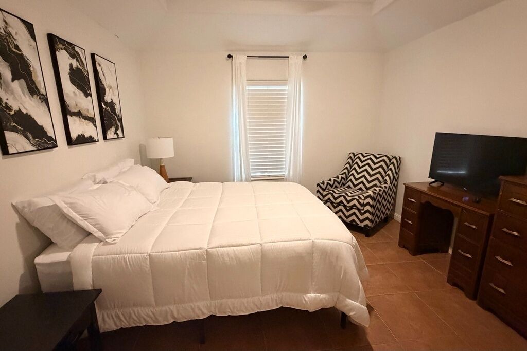 Photo of Bedroom in Palmhurst