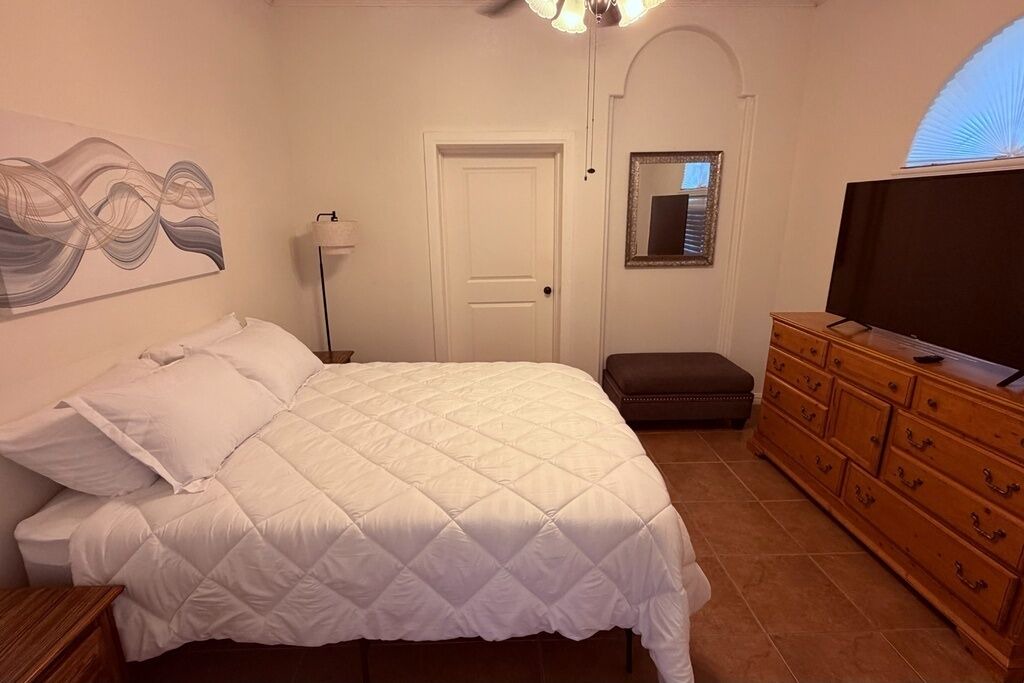 Photo of Bedroom in Palmhurst