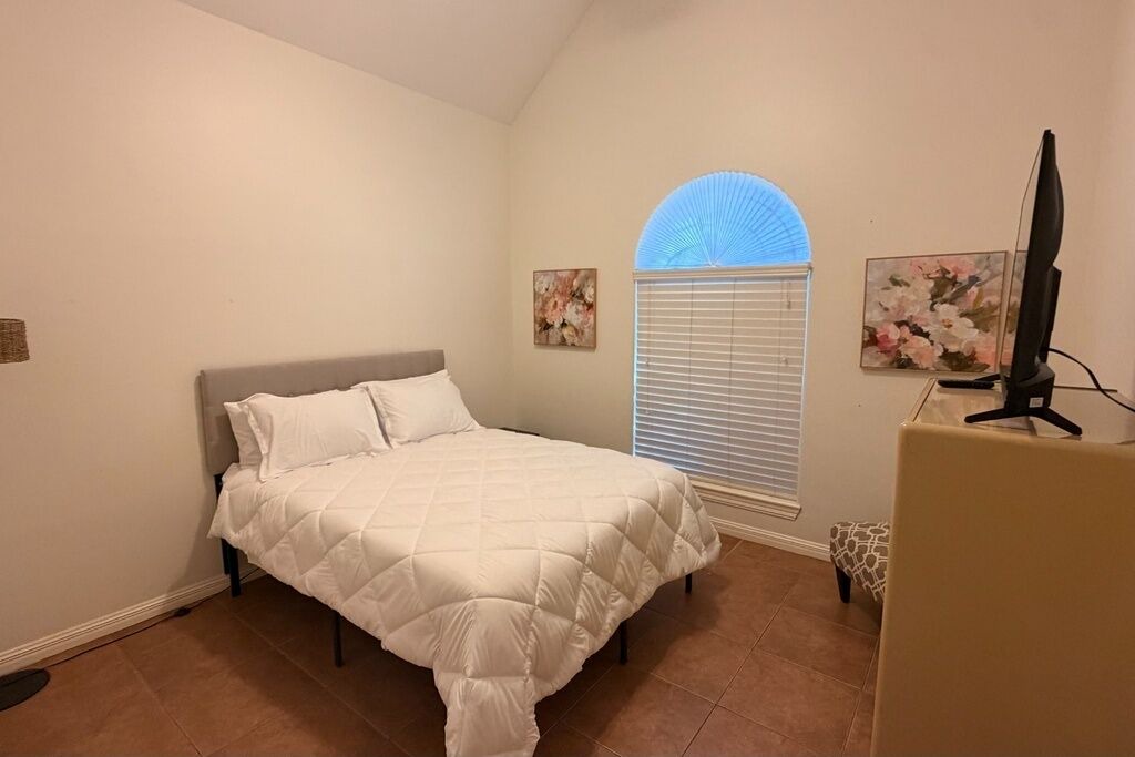 Photo of Bedroom in Palmhurst