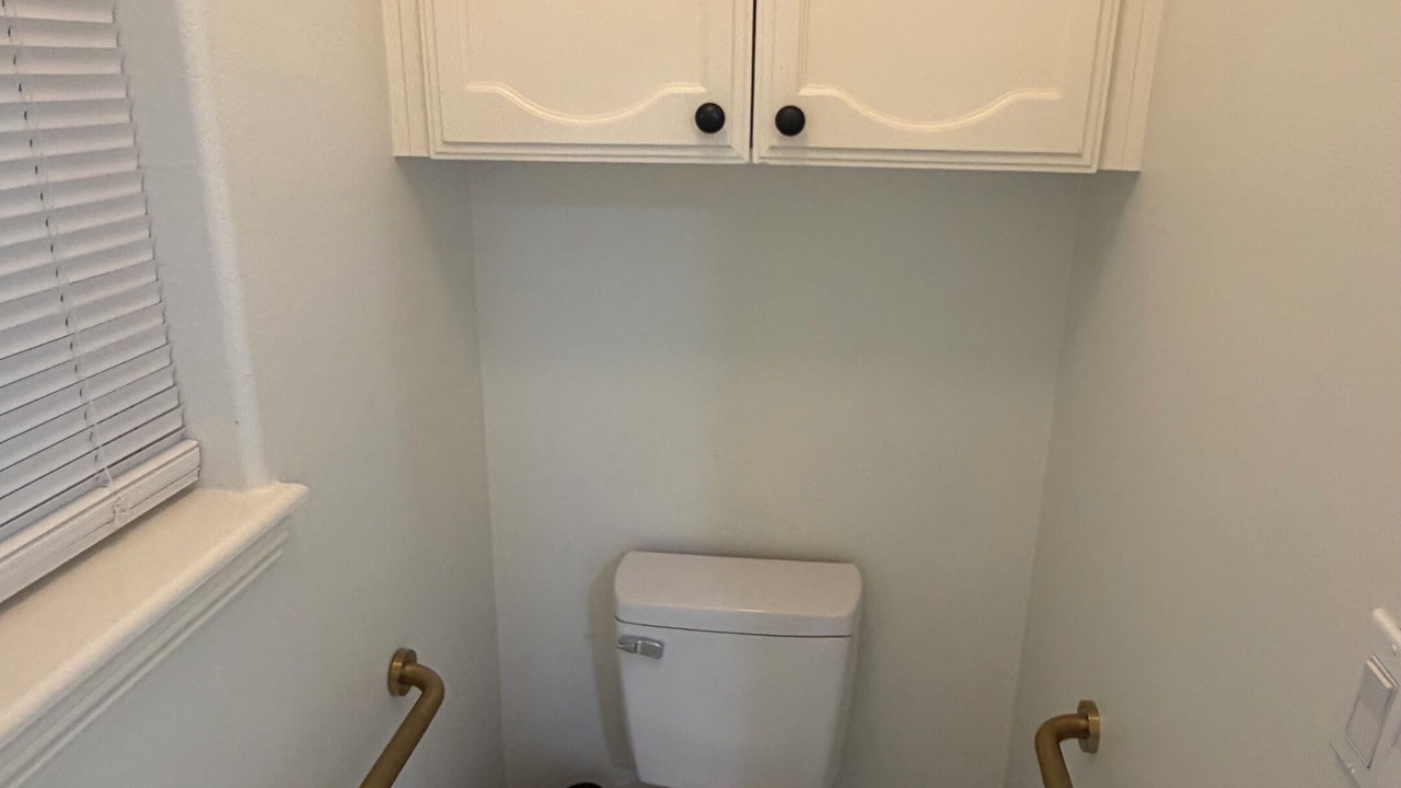 Photo of Bathroom in Palmhurst