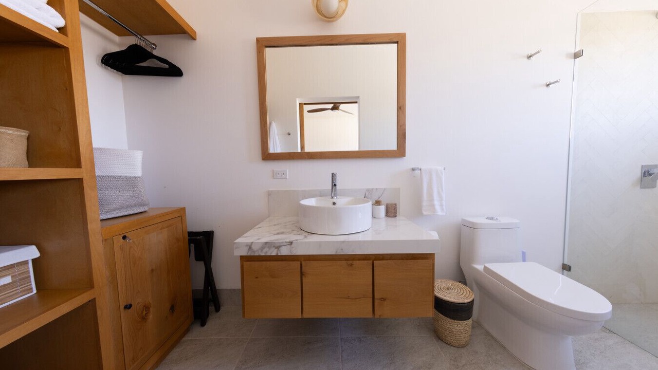 Photo of Bathroom in Vinorama