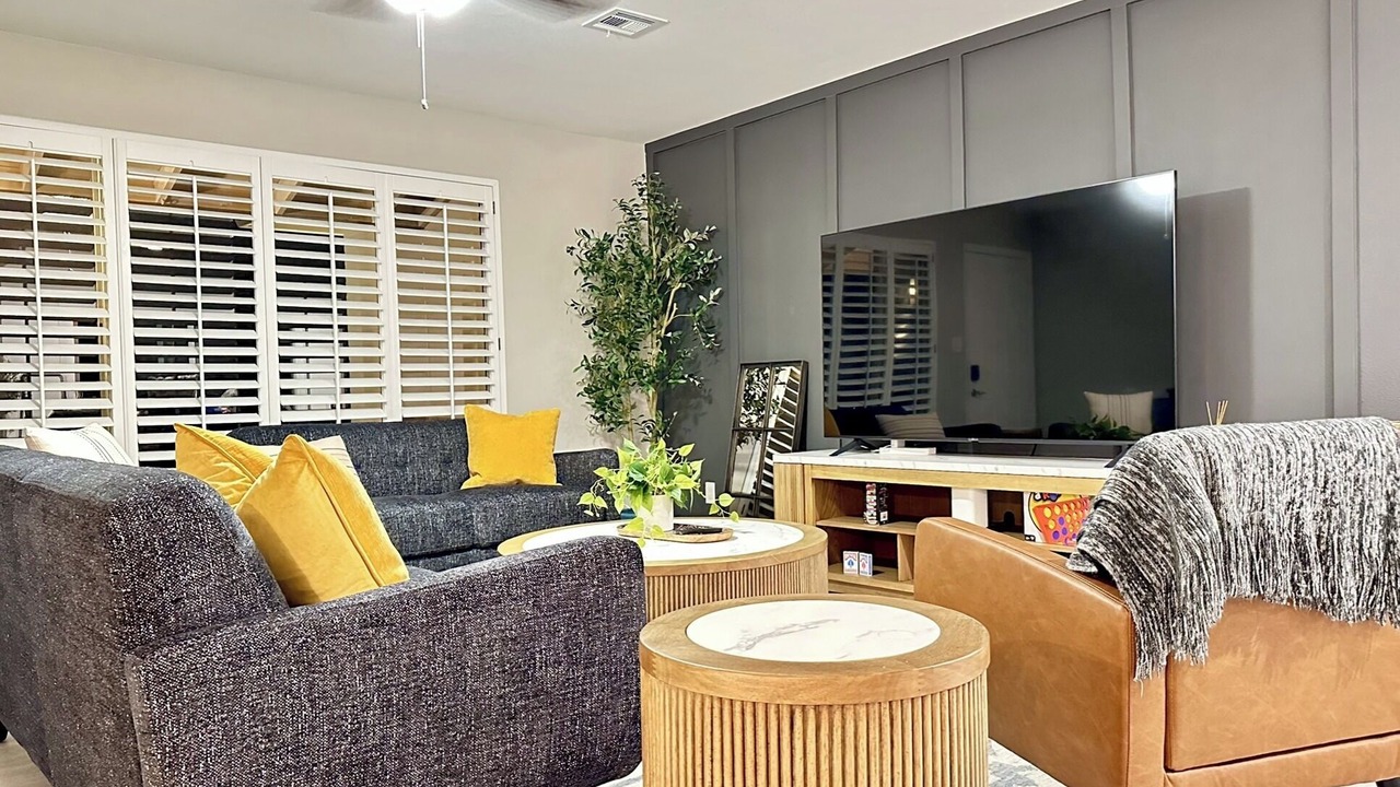 Photo of Livingroom in Cox Heights