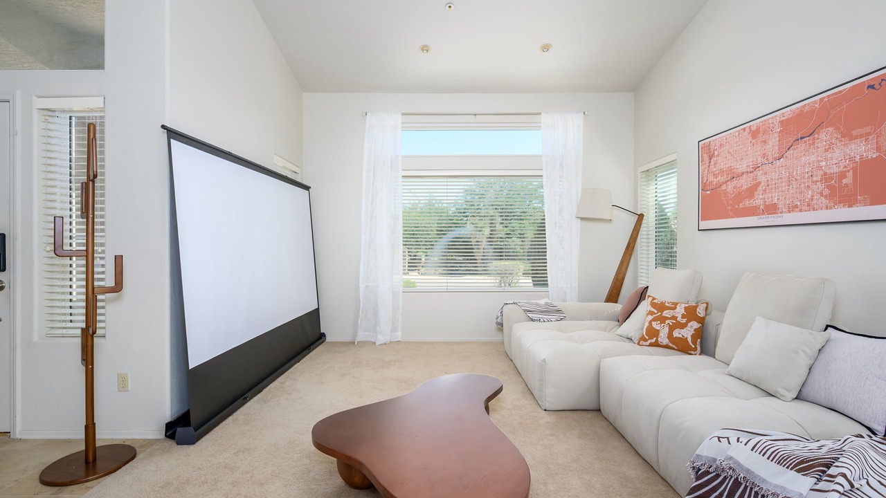 Photo of Livingroom in Echo Ridge At Troon North