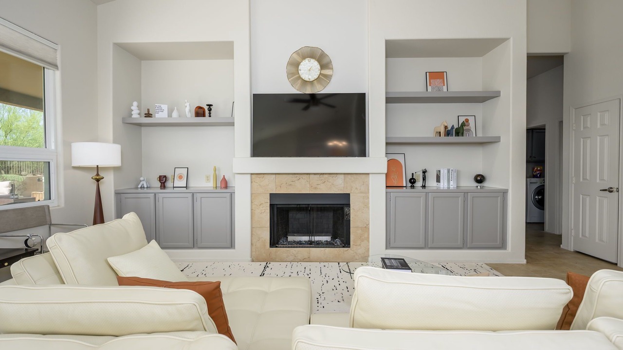 Photo of Livingroom in Echo Ridge At Troon North