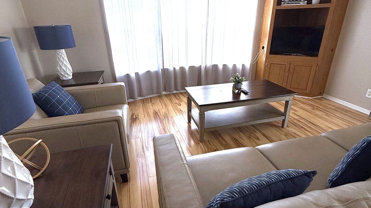 Photo of Livingroom in Foothills