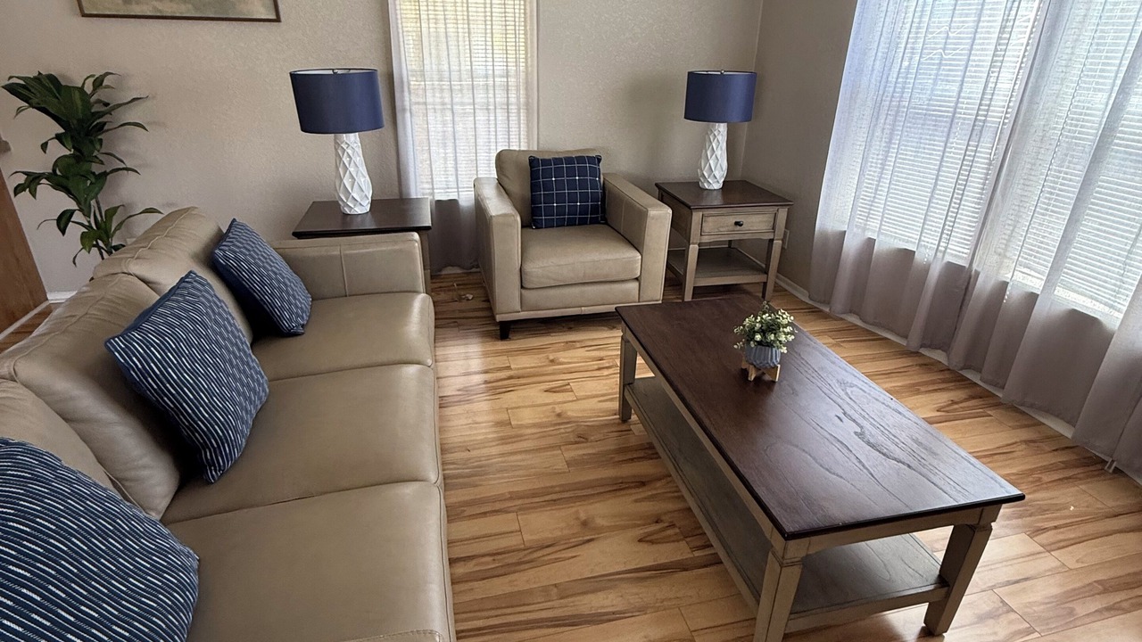 Photo of Livingroom in Foothills